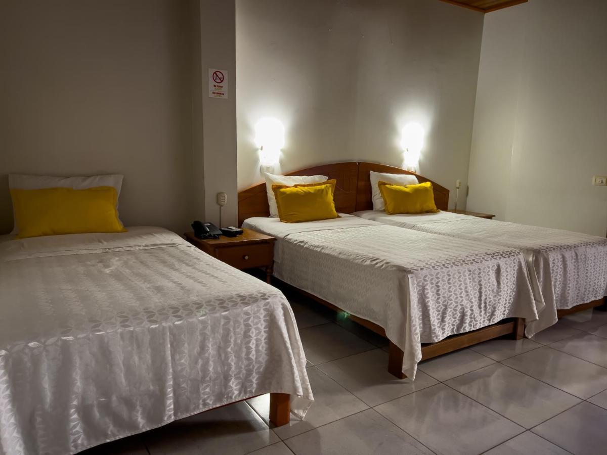 Los Gavilanes Hotel 普卡尔帕 外观 照片